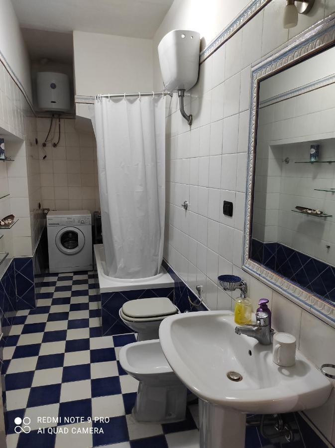 Old Town Home Иглесиас Екстериор снимка